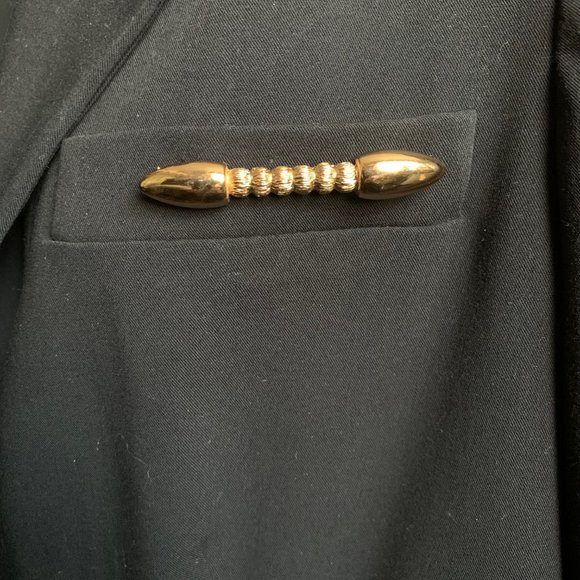 Monet Gold Bar Pin - Picture 3 of 6